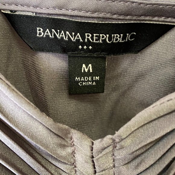 Banana Republic Pleated Cross-back Cami, Dusty Amethyst size M - Picture 6 of 7